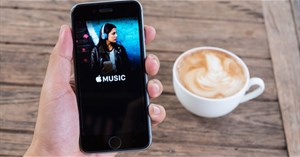 Apple sử dụng gói kết hợp thuyết phục người dùng trả $1000 cho iPhone 8