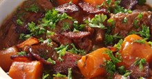 Công thức hầm thịt bò bí đỏ ngon như ngoài hàng