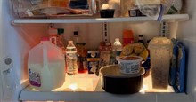Đừng vệ sinh kệ tủ lạnh theo cách này: Bạn đang phát tán vi khuẩn đấy!